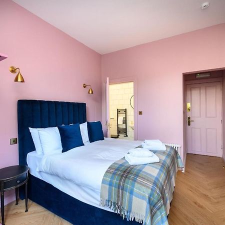 Comfortable Ground Floor Double Room เอดินบะระ ภายนอก รูปภาพ